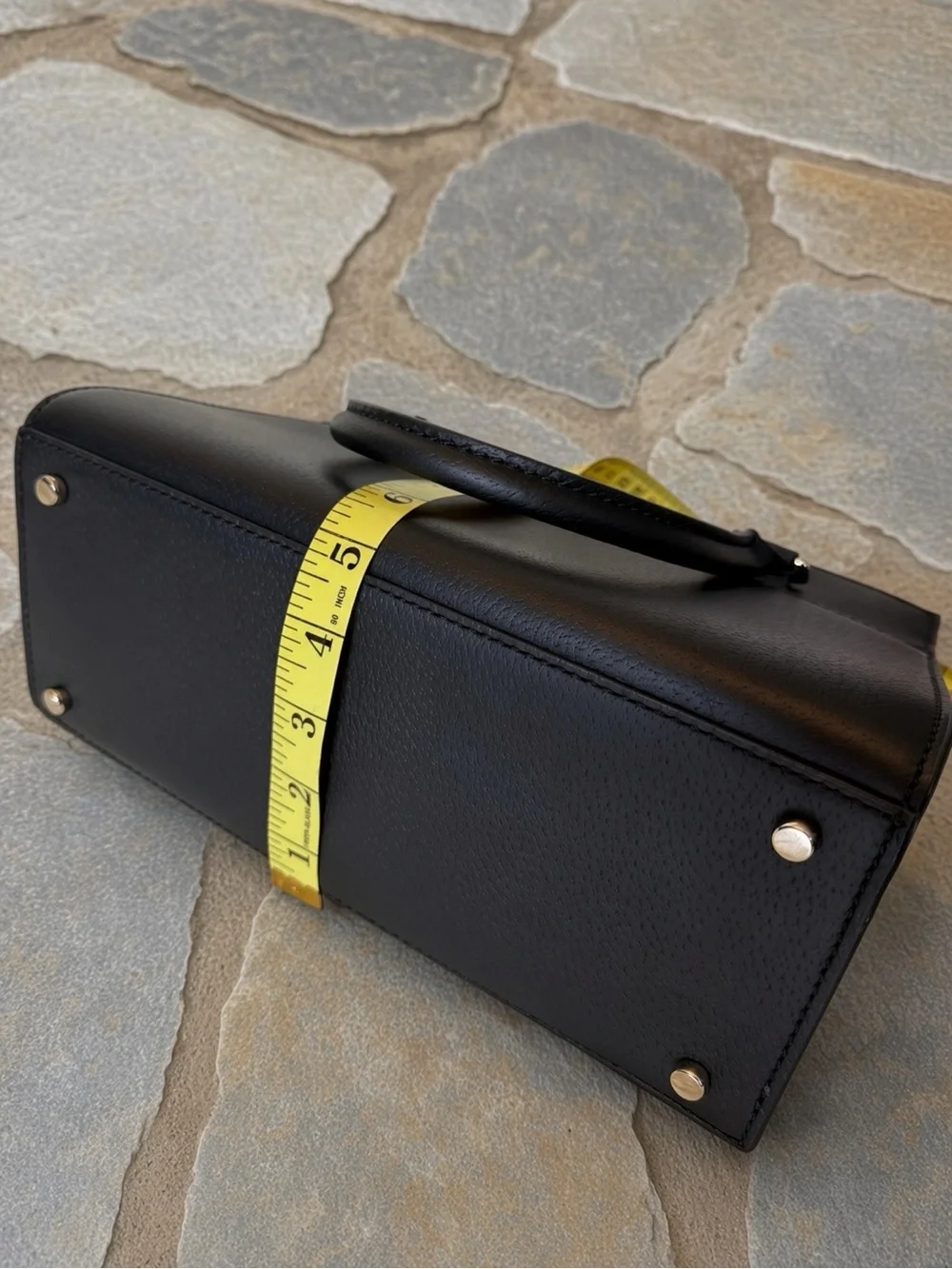 kate spade shown crossbody zip